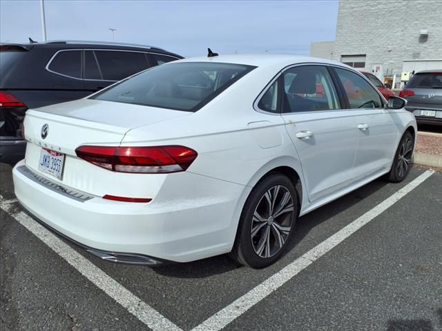 2022 Volkswagen Passat 2.0T SE