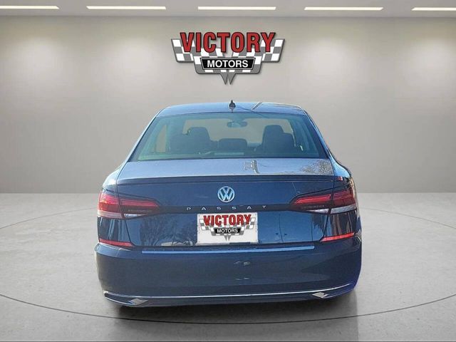 2022 Volkswagen Passat 2.0T SE