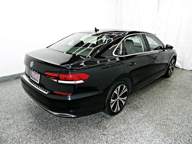 2022 Volkswagen Passat 2.0T SE