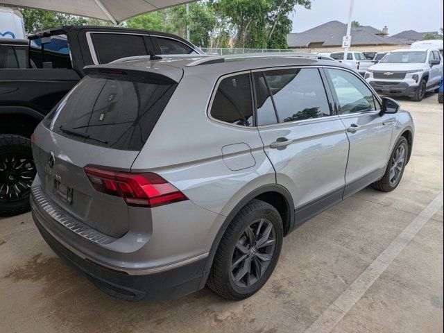 2022 Volkswagen Tiguan SE