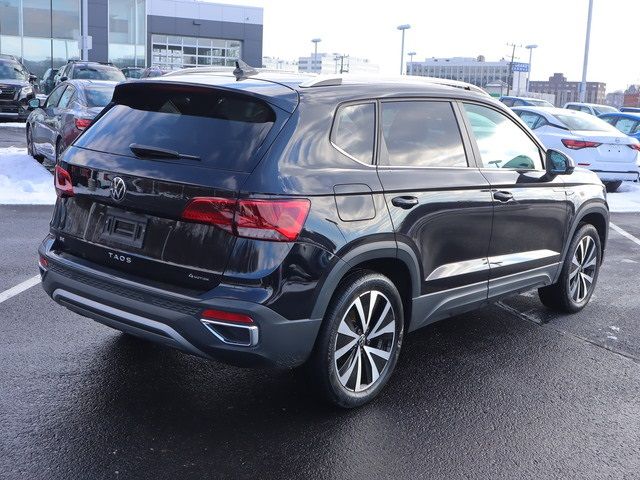 2022 Volkswagen Taos SE