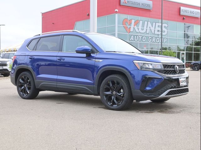 2022 Volkswagen Taos SE