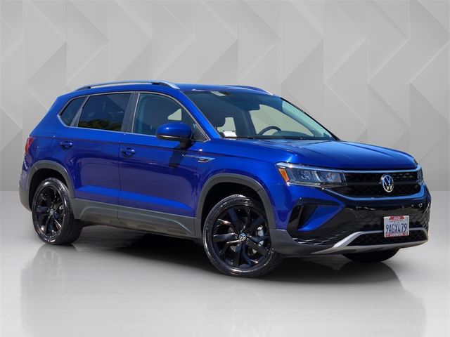 2022 Volkswagen Taos SE