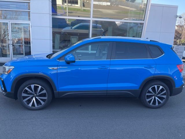 2022 Volkswagen Taos SE