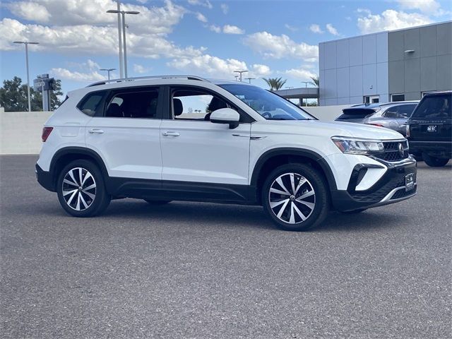 2022 Volkswagen Taos SE