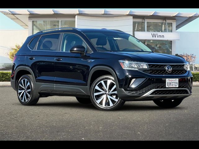 2022 Volkswagen Taos SE