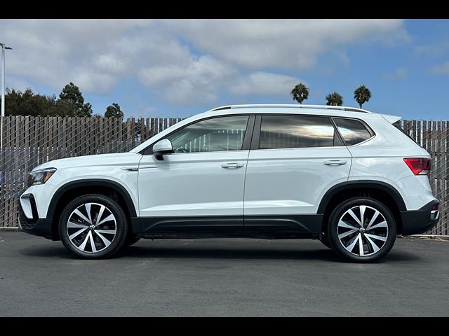 2022 Volkswagen Taos SE