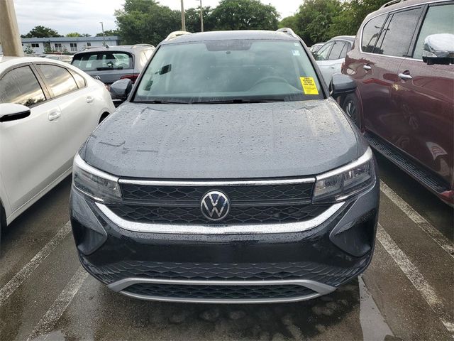 2022 Volkswagen Taos SE