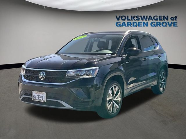 2022 Volkswagen Taos SE