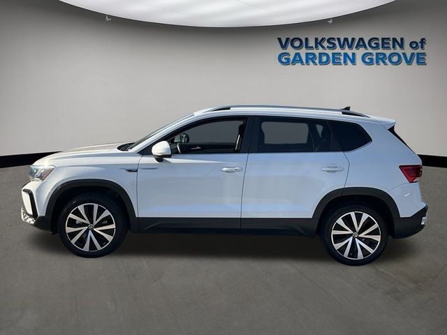 2022 Volkswagen Taos SE