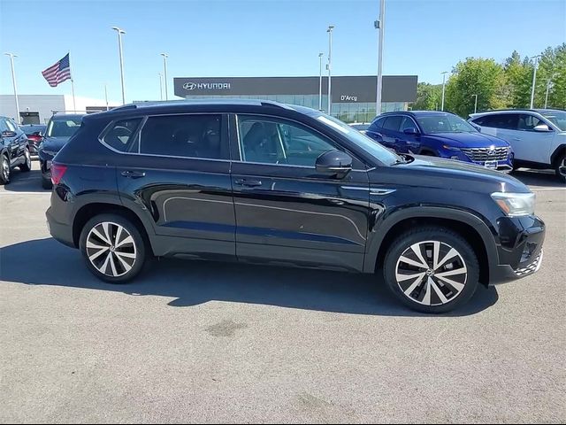 2022 Volkswagen Taos SE