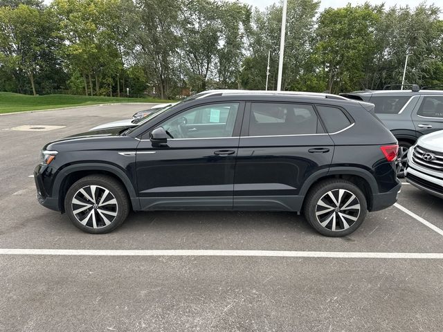 2022 Volkswagen Taos SE