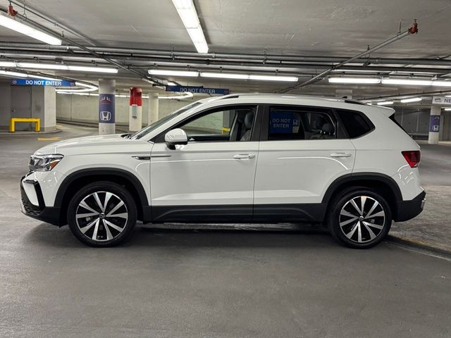 2022 Volkswagen Taos SE