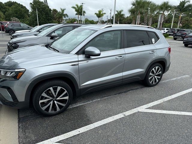 2022 Volkswagen Taos SE