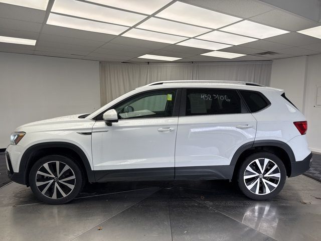 2022 Volkswagen Taos SE