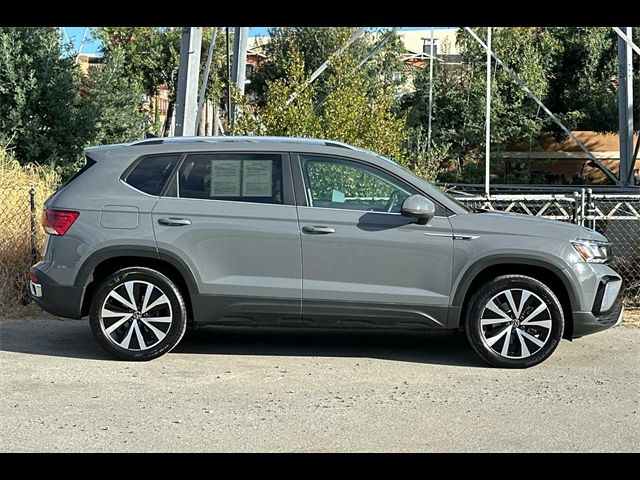 2022 Volkswagen Taos SE