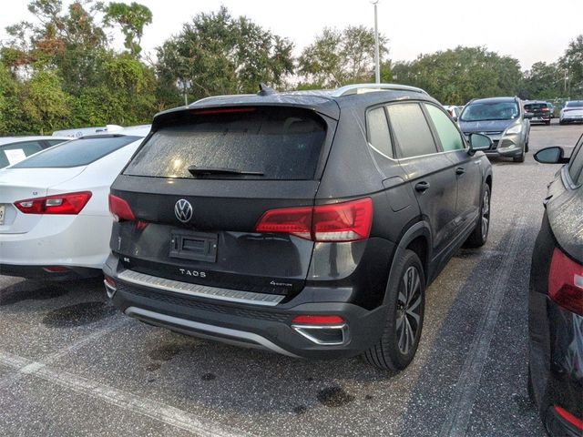 2022 Volkswagen Taos SE