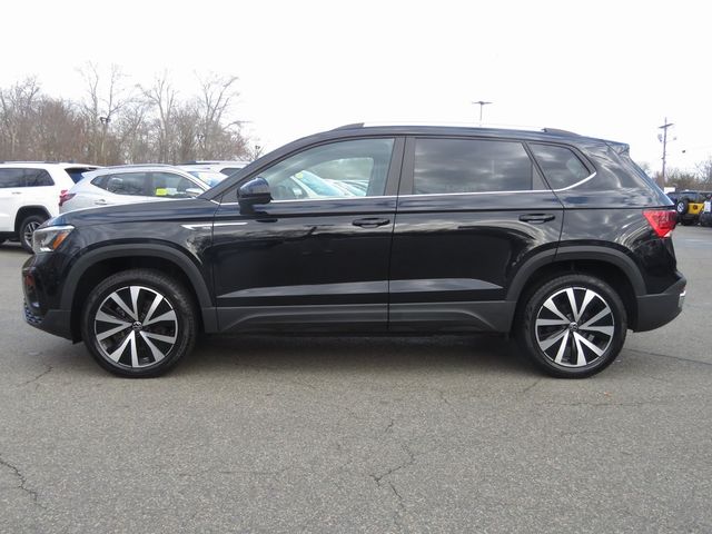 2022 Volkswagen Taos SE