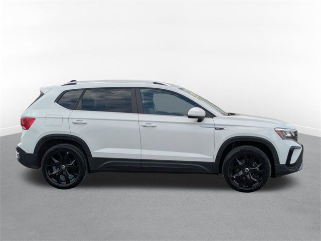 2022 Volkswagen Taos SE