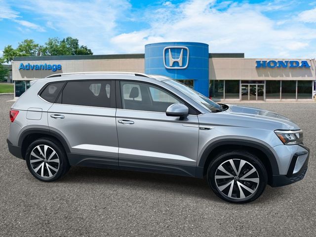 2022 Volkswagen Taos SE