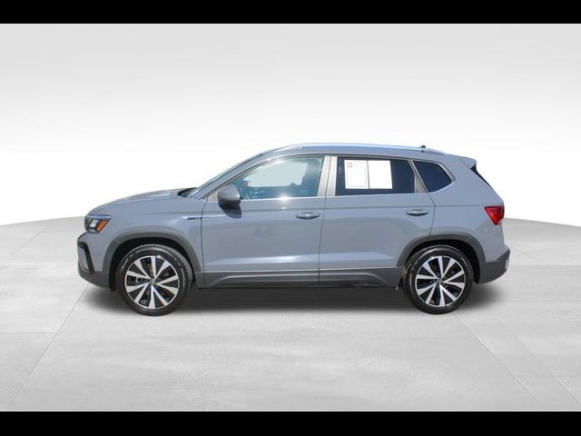 2022 Volkswagen Taos SE