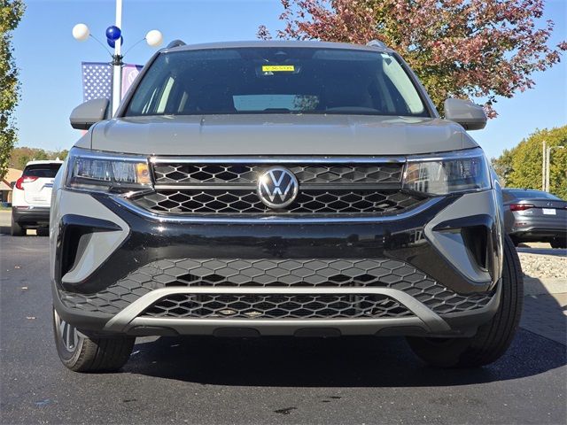 2022 Volkswagen Taos SE