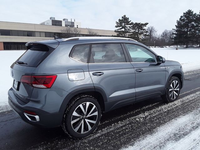 2022 Volkswagen Taos SE