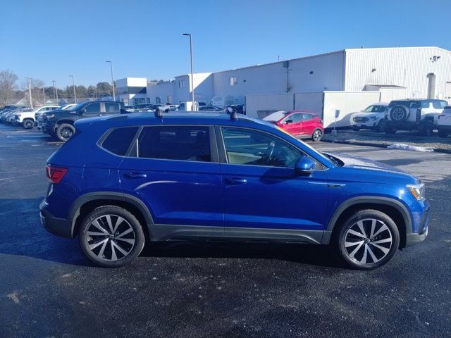 2022 Volkswagen Taos SE