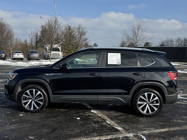 2022 Volkswagen Taos SE