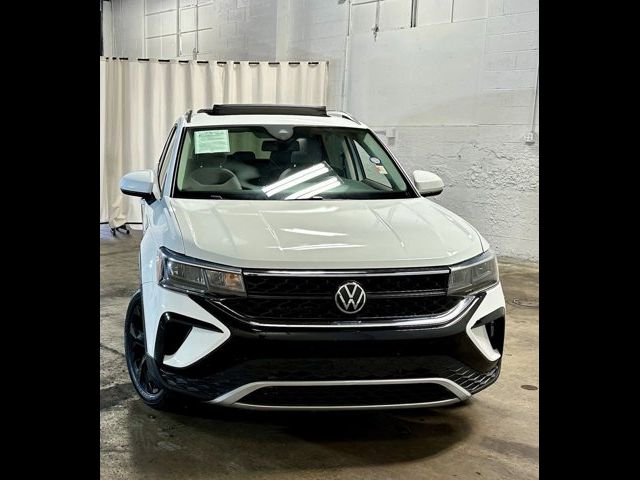 2022 Volkswagen Taos SE