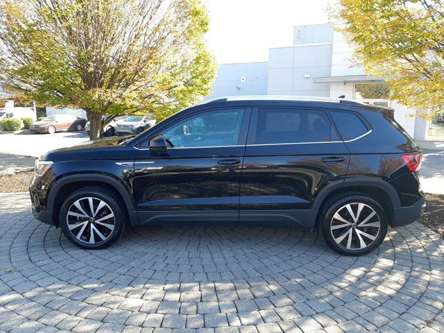 2022 Volkswagen Taos SE