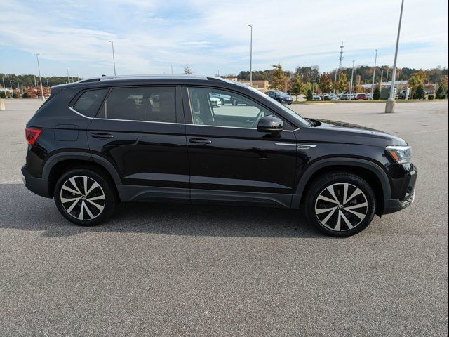 2022 Volkswagen Taos SE