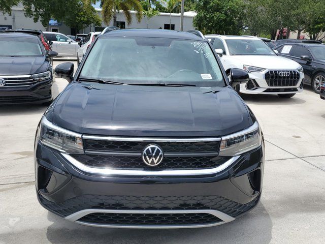 2022 Volkswagen Taos SE