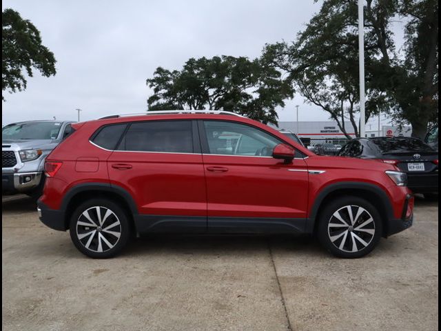 2022 Volkswagen Taos SE