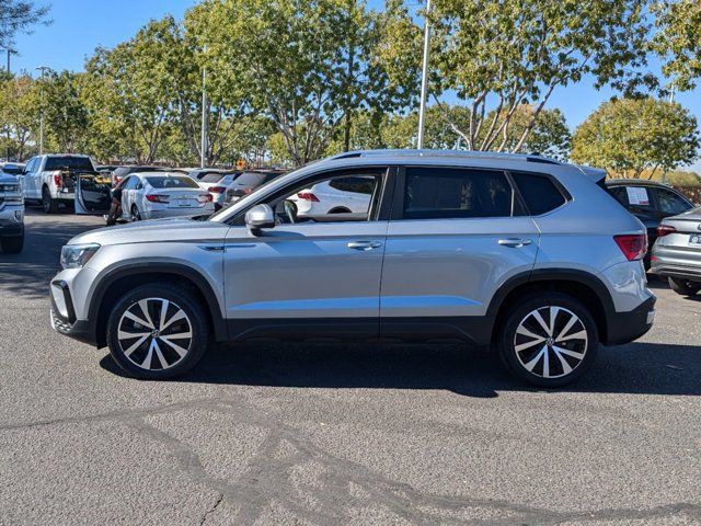 2022 Volkswagen Taos SE