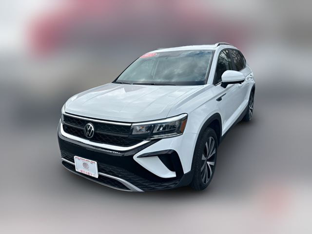 2022 Volkswagen Taos SE