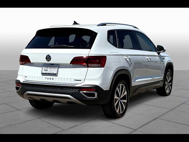 2022 Volkswagen Taos SE
