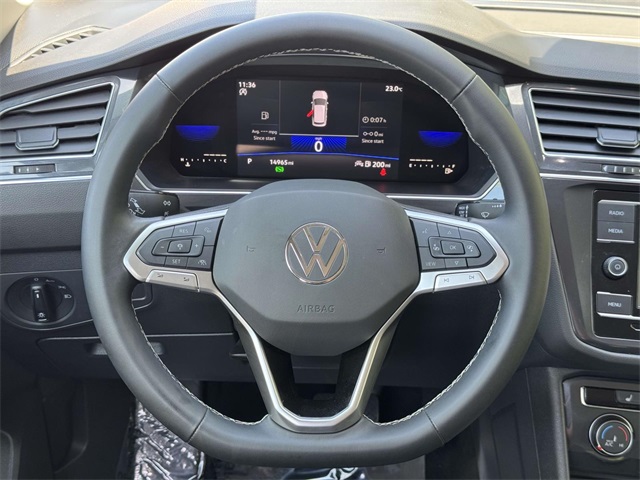 Vehicle image 12 of 31