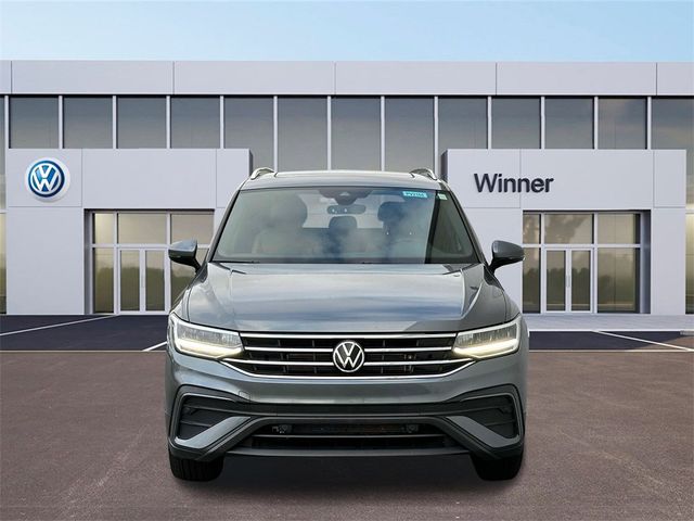 2022 Volkswagen Tiguan SE