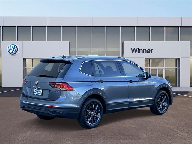 2022 Volkswagen Tiguan SE