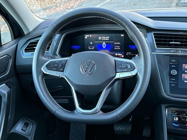 2022 Volkswagen Tiguan SE