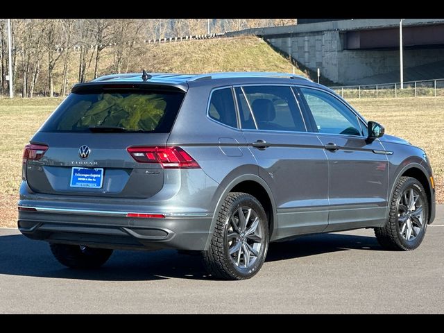 2022 Volkswagen Tiguan SE