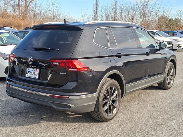 2022 Volkswagen Tiguan SE