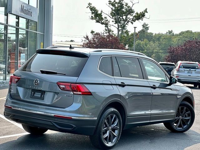 2022 Volkswagen Tiguan SE