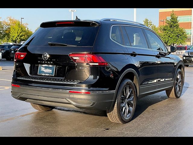 2022 Volkswagen Tiguan SE