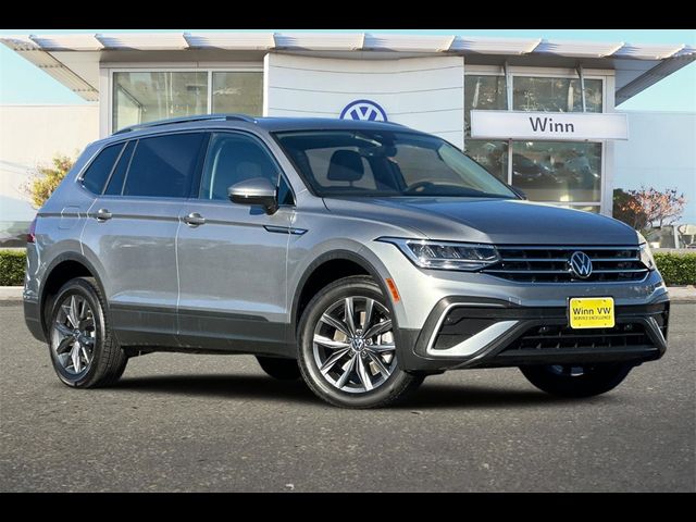 2022 Volkswagen Tiguan SE