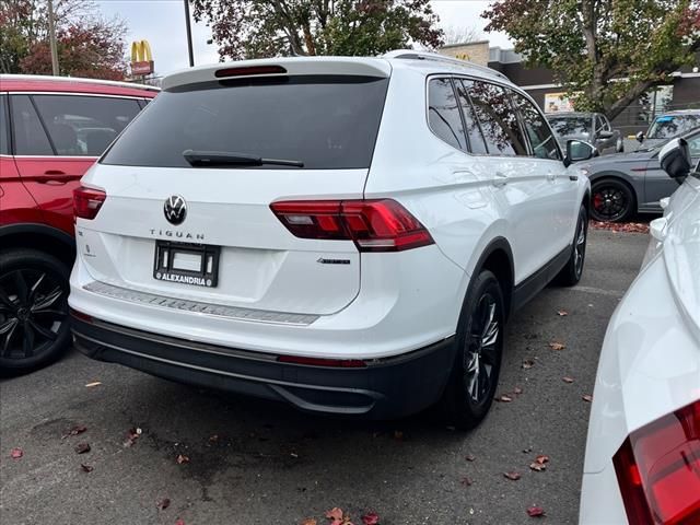 2022 Volkswagen Tiguan SE