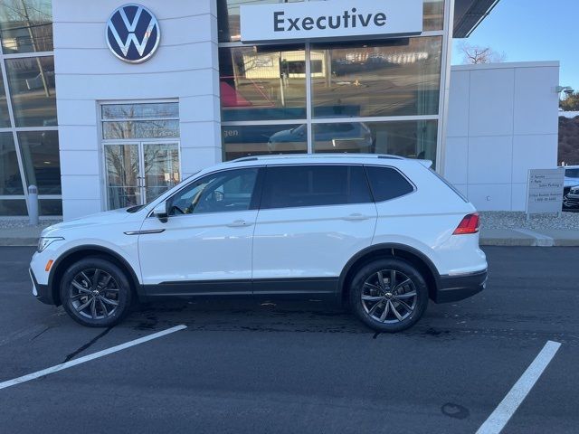 2022 Volkswagen Tiguan SE