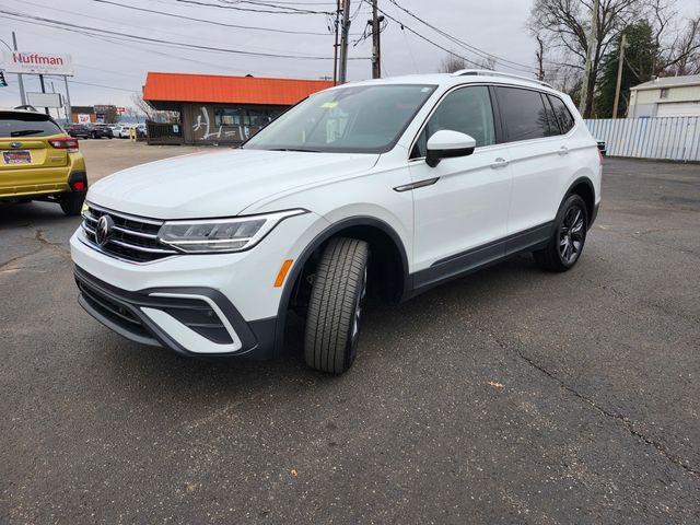 2022 Volkswagen Tiguan SE