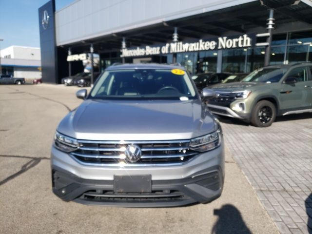 2022 Volkswagen Tiguan SE